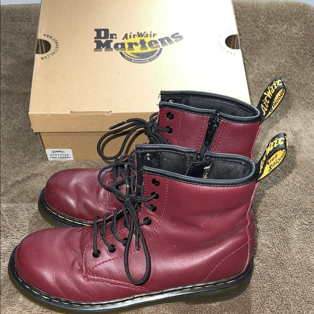 Dr. Martens Cherry Red Leather Kids Boots Size 4 BONUS DR MARTENS CHERRY POLISH